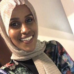 Meet your Posher, Najla